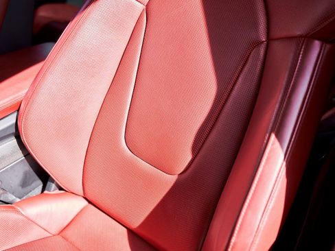 Used 2020 Porsche Taycan Turbo image 47