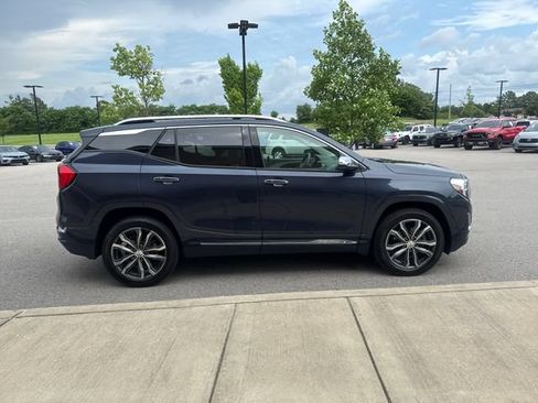 Used 2019 GMC Terrain Denali w/ Driver Alert Package II AWD/4WD image 5