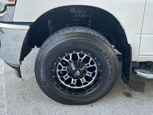 Used 2021 RAM 2500 Big Horn image 31