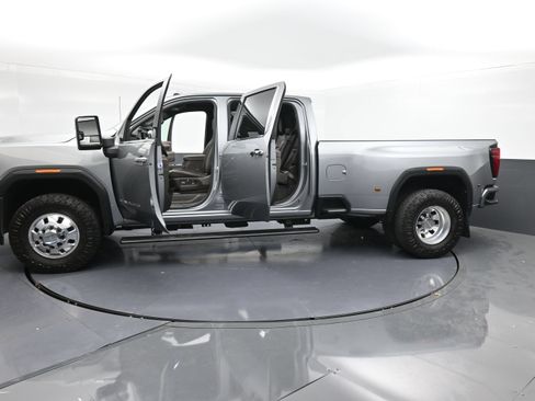 Used 2025 GMC Sierra 3500 Denali w/ Denali Reserve Package AWD/4WD image 41