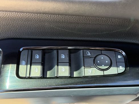 New 2026 Nissan Pathfinder SL AWD/4WD image 13