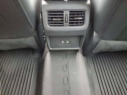 Used 2025 Nissan Rogue SV image 13