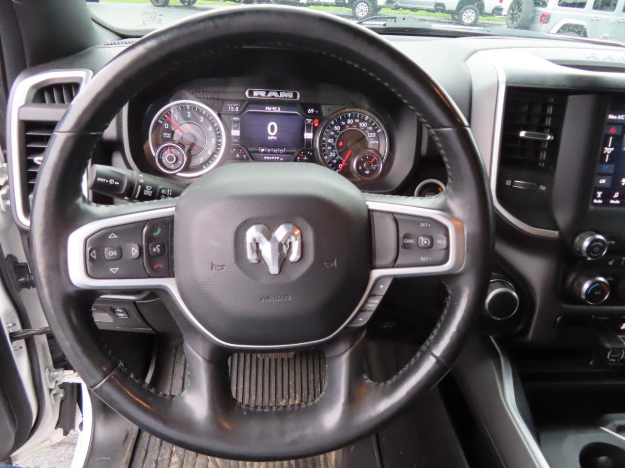 Used 2020 RAM 1500 Big Horn AWD/4WD image 21