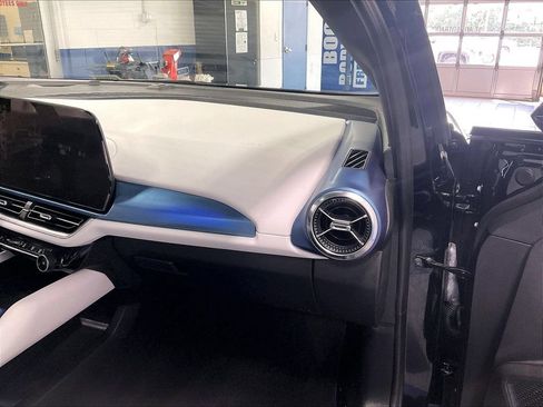 Used 2025 Chevrolet Equinox EV LT w/ Convenience Package AWD/4WD image 13