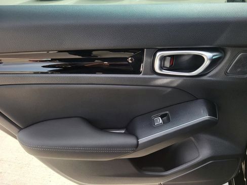 Used 2024 Honda Civic Sport Touring image 12