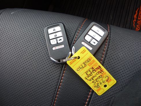 Used 2025 Honda Passport TrailSport image 66