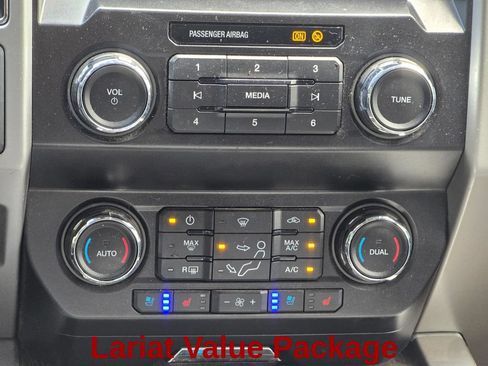 Used 2021 Ford F250 Lariat w/ Lariat Value Package AWD/4WD image 19