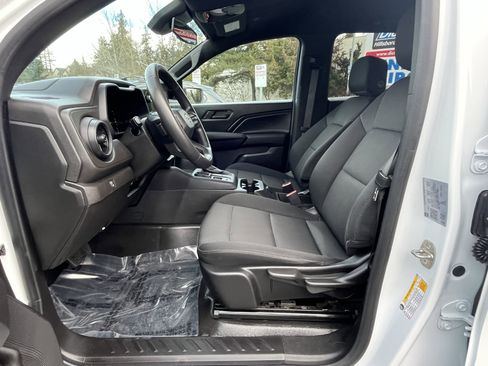 Used 2023 Chevrolet Colorado W/T image 17