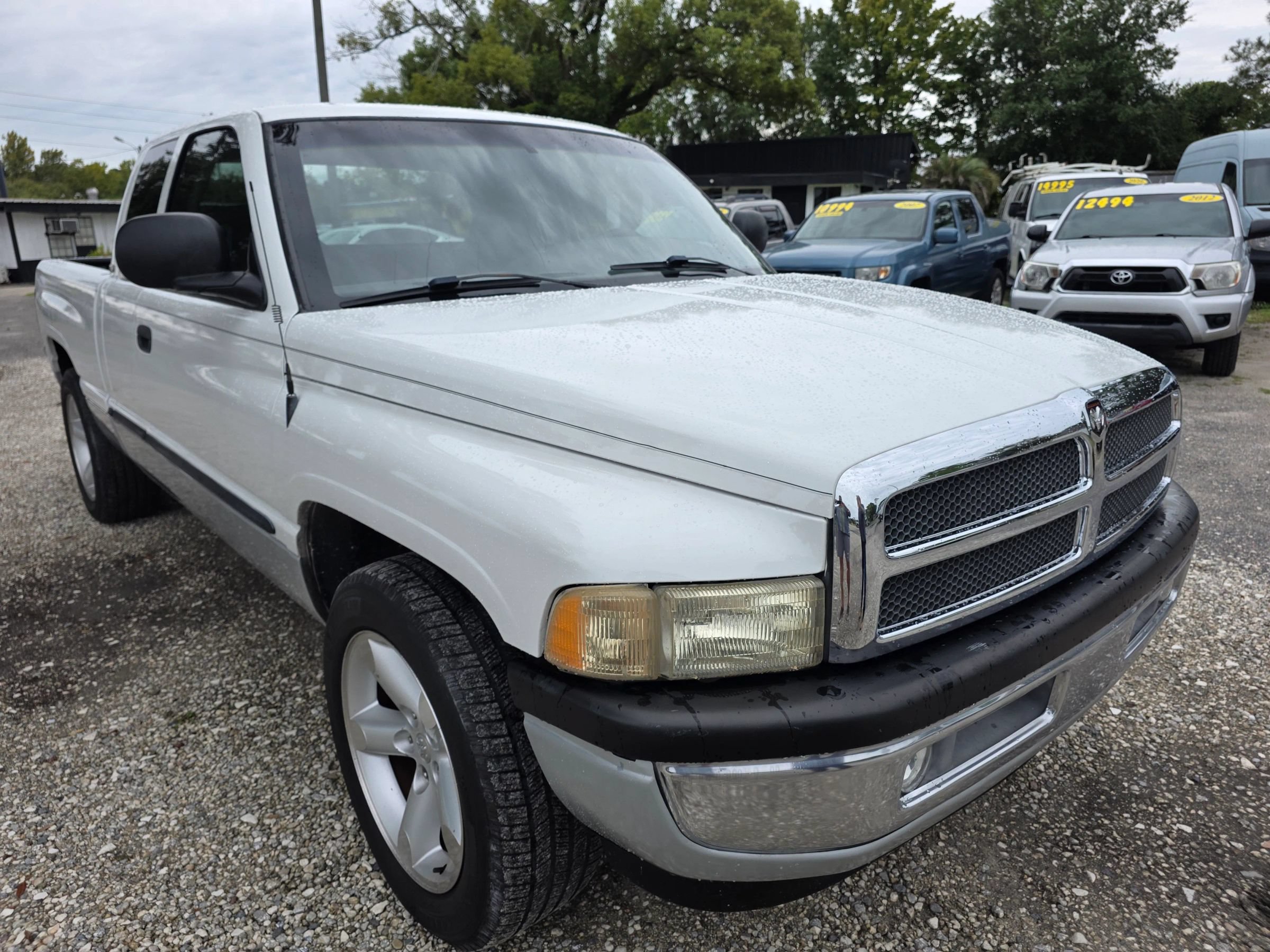 Used 2000 Dodge Ram 1500 Truck 2WD Quad Cab image 3