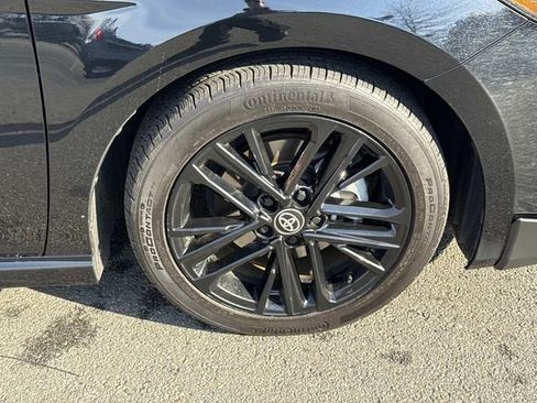 Used 2025 Toyota Camry SE w/ Convenience Package image 7