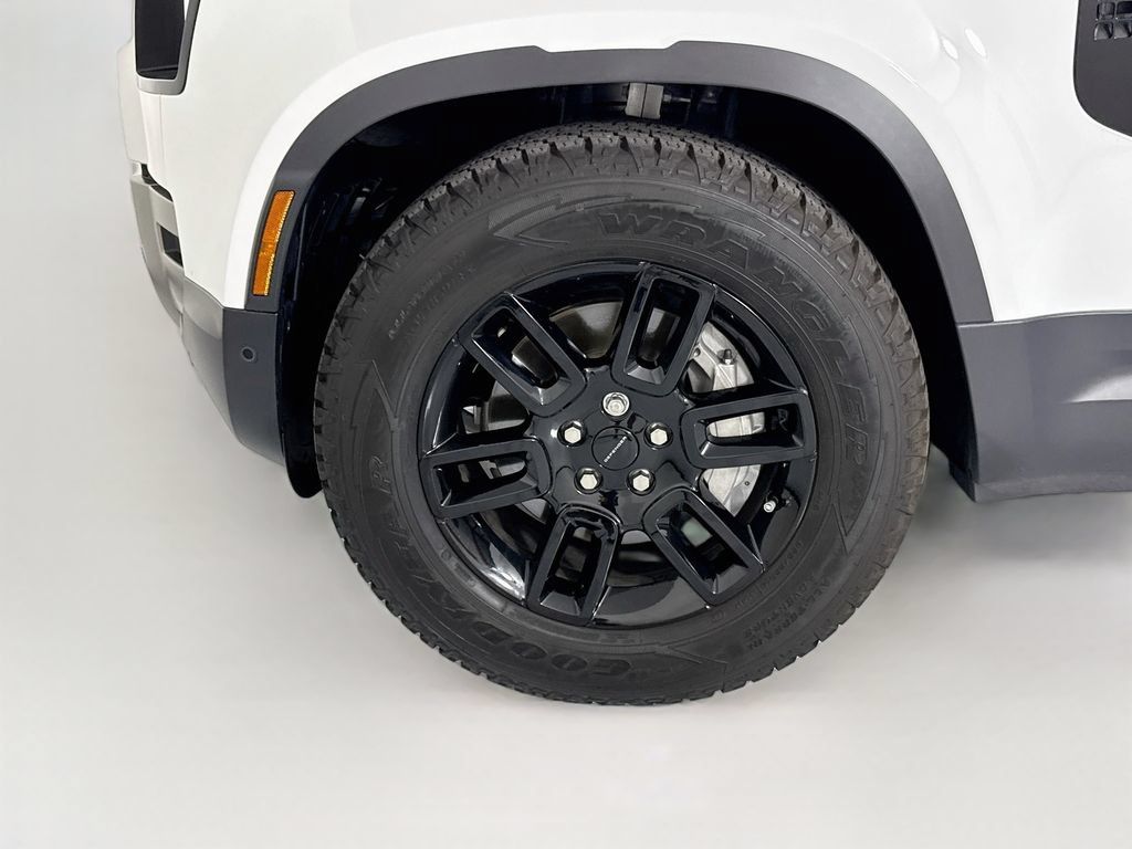 Used 2026 Land Rover Defender 110 S AWD/4WD image 30