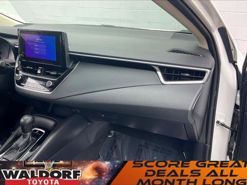 Used 2023 Toyota Corolla LE w/ LE Convenience Package image 21