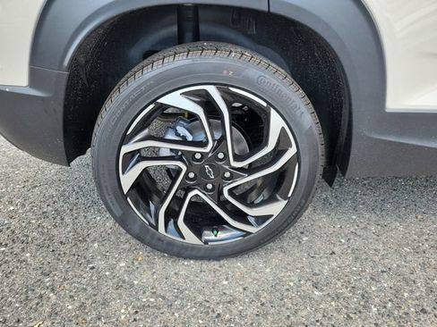 Used 2026 Chevrolet TrailBlazer RS FWD image 5