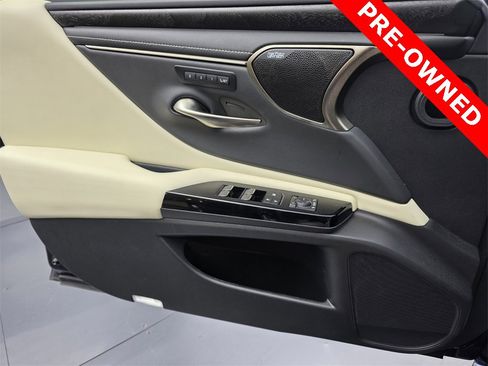 Used 2022 Lexus ES 350 Ultra Luxury image 25