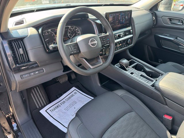 Used 2026 Nissan Pathfinder SV FWD image 14