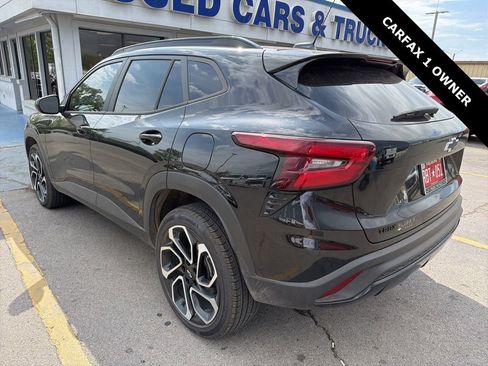 Used 2025 Chevrolet Trax RS image 5