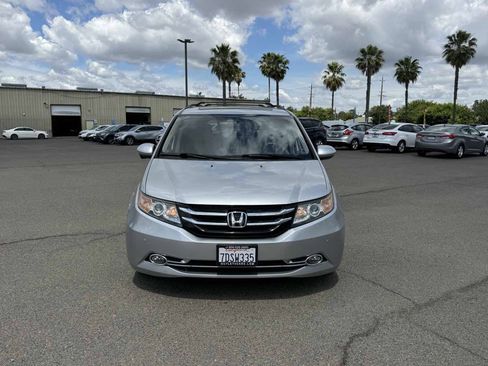 Used 2014 Honda Odyssey Touring image 4