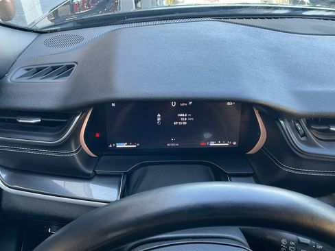 Used 2021 Jeep Grand Cherokee L Laredo image 25