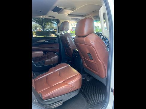 Used 2015 Cadillac Escalade Premium RWD image 22