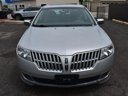 Used 2010 Lincoln MKZ FWD image 3