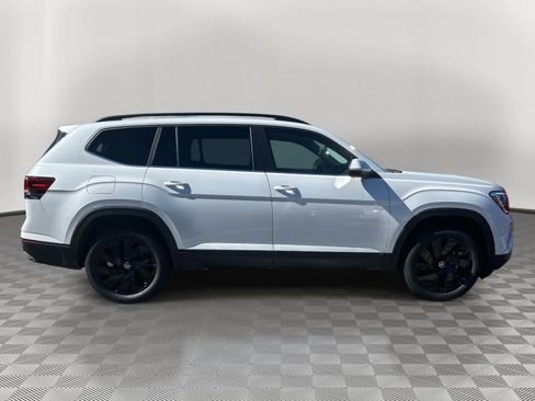 New 2026 Volkswagen Atlas SE AWD/4WD image 2