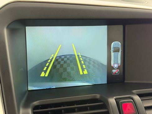 Used 2016 Volvo XC60 T6 Platinum FWD image 16