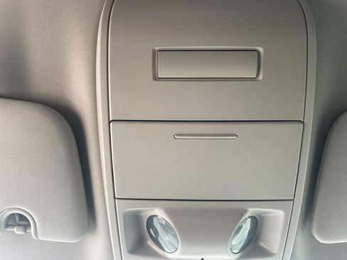 Used 2015 Dodge Grand Caravan American Value Package FWD image 26
