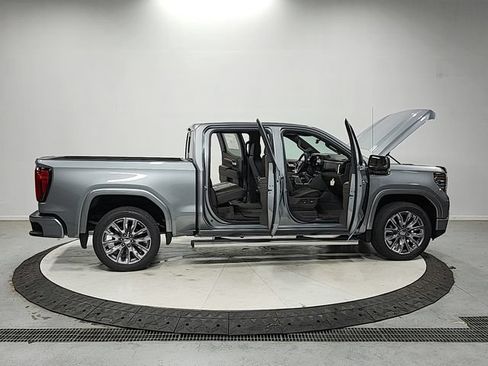 New 2026 GMC Sierra 1500 Denali AWD/4WD image 16