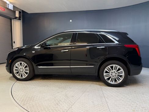 Used 2019 Cadillac XT5 Premium Luxury w/ Driver Assist Package FWD image 2