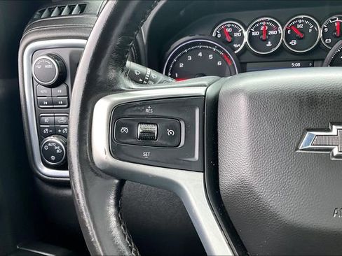 Used 2022 Chevrolet Silverado 1500 LT Trail Boss w/ Convenience Package II AWD/4WD image 12
