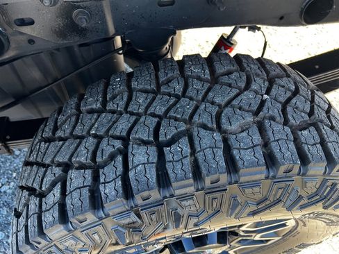 Used 2014 Chevrolet Silverado 2500 LTZ w/ LTZ Plus Package image 6