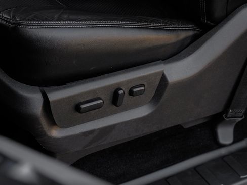 Used 2013 Ford F250 Lariat image 38