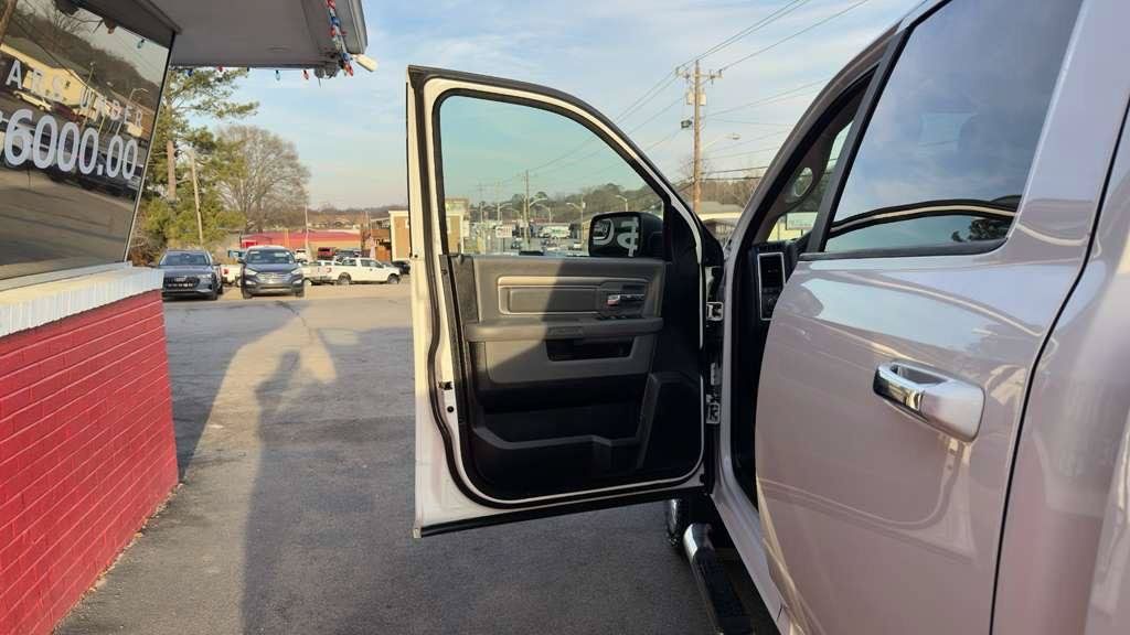 Used 2017 RAM 1500 Big Horn RWD image 17