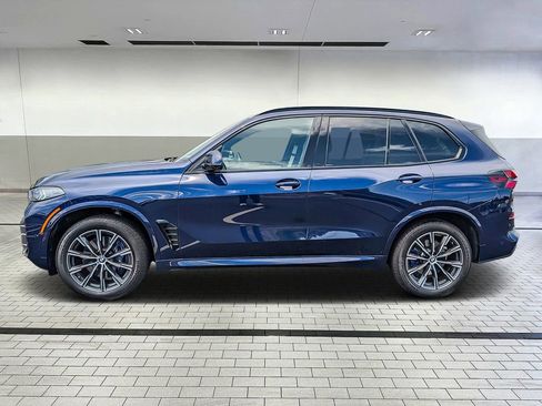 Used 2025 BMW X5 xDrive40i w/ Executive Package image 2