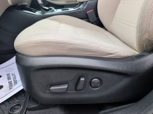 Used 2019 Kia Sorento LX w/ LX Convenience Package image 9