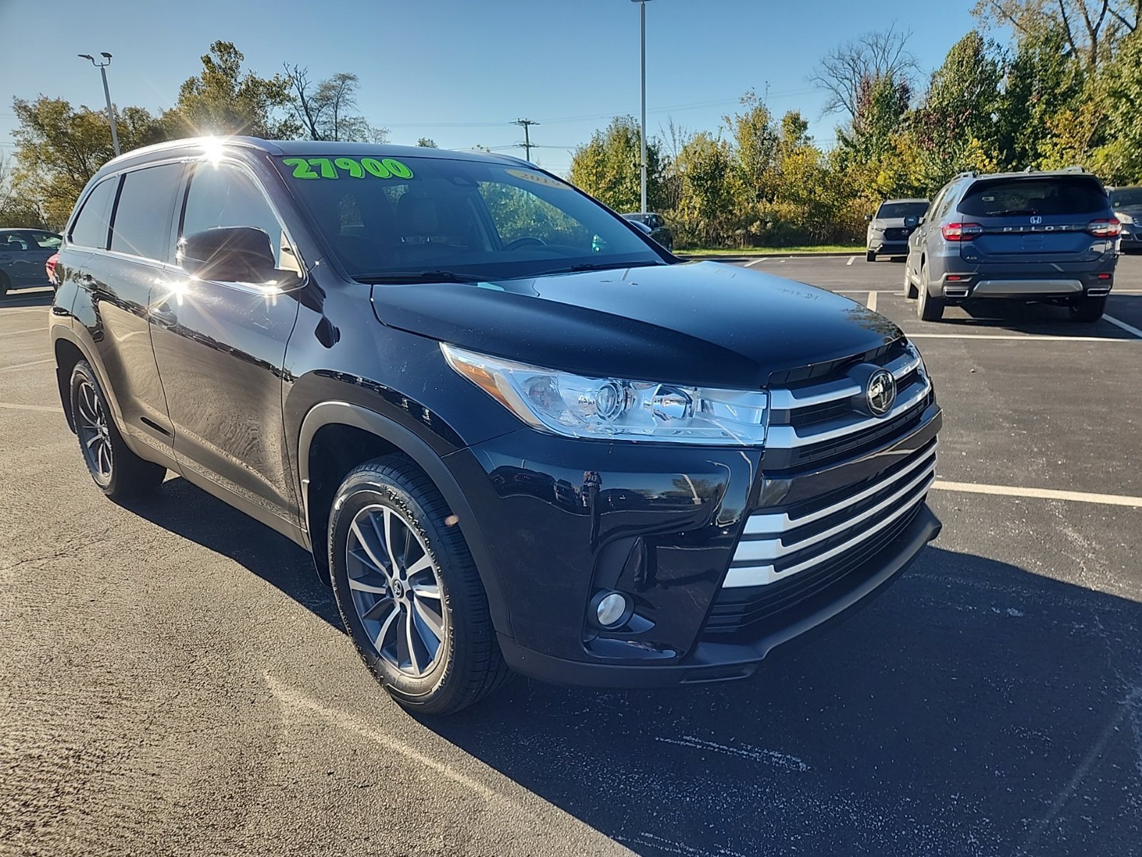 Used 2019 Toyota Highlander XLE AWD/4WD image 13