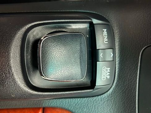 Used 2011 Lexus RX 350 AWD w/ Premium Pkg image 17