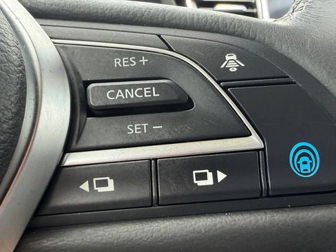 Used 2024 INFINITI QX50 Luxe w/ Accent Package FWD image 17