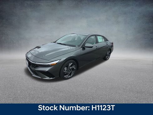 New 2025 Hyundai Elantra Limited image 7