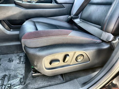 Used 2026 Chevrolet Equinox RS w/ Convenience Package III FWD image 12