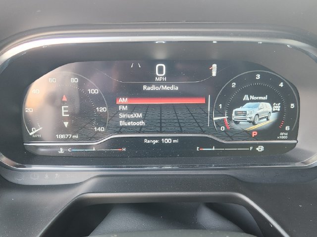 Used 2024 GMC Yukon AT4 w/ Technology Package AWD/4WD image 14