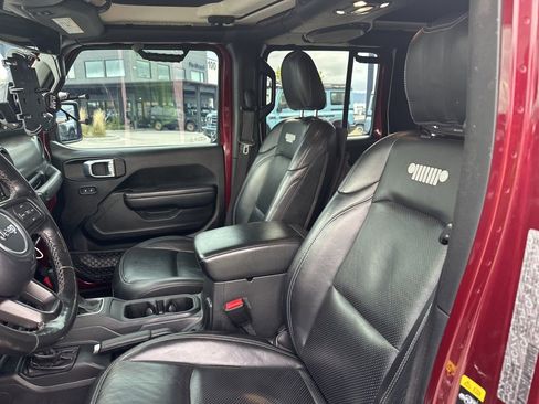 Used 2021 Jeep Gladiator Sport AWD/4WD image 16