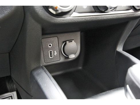 New 2025 Nissan Kicks Play S image 19