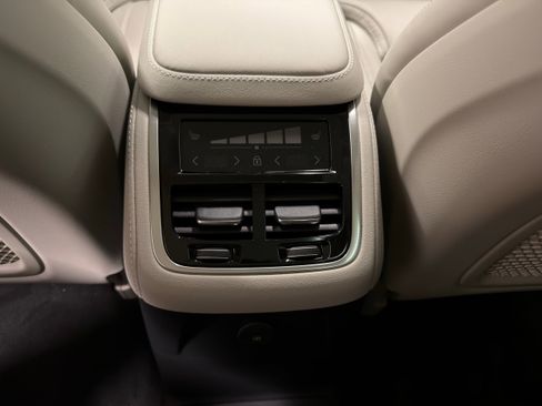 New 2026 Volvo XC90 T8 Ultra w/ Protection Package AWD/4WD image 32