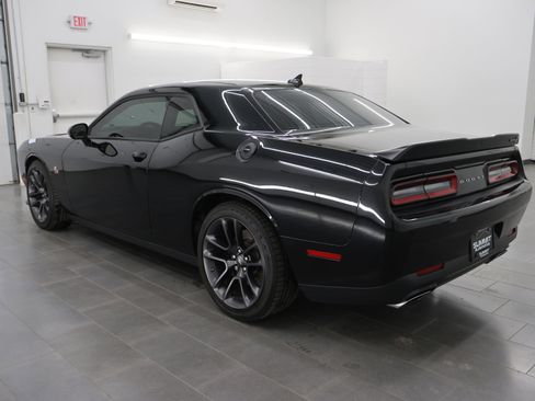 Used 2021 Dodge Challenger R/T Scat Pack image 5