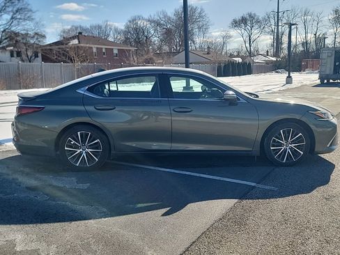 Used 2024 Lexus ES 350 w/ Premium Package image 6