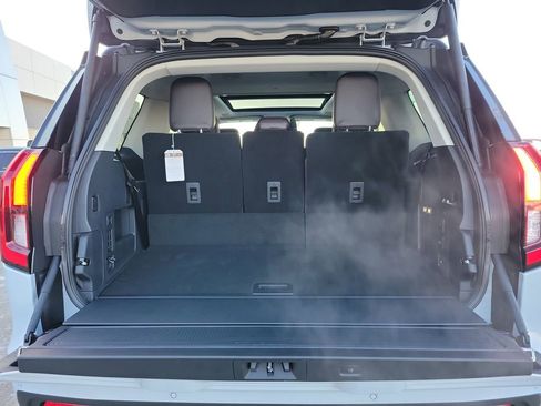 New 2025 Ford Expedition Platinum w/ Platinum Ultimate Package image 10