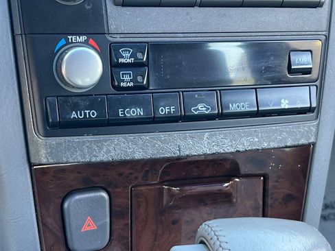 Used 2000 Nissan Maxima SE image 21