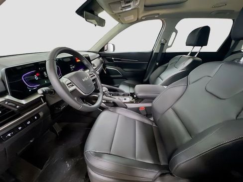 New 2025 Kia Telluride S image 22