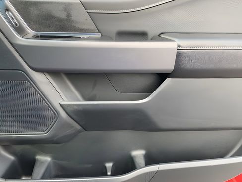 Used 2025 Ford F150 XLT w/ Equipment Group 301A Standard image 19